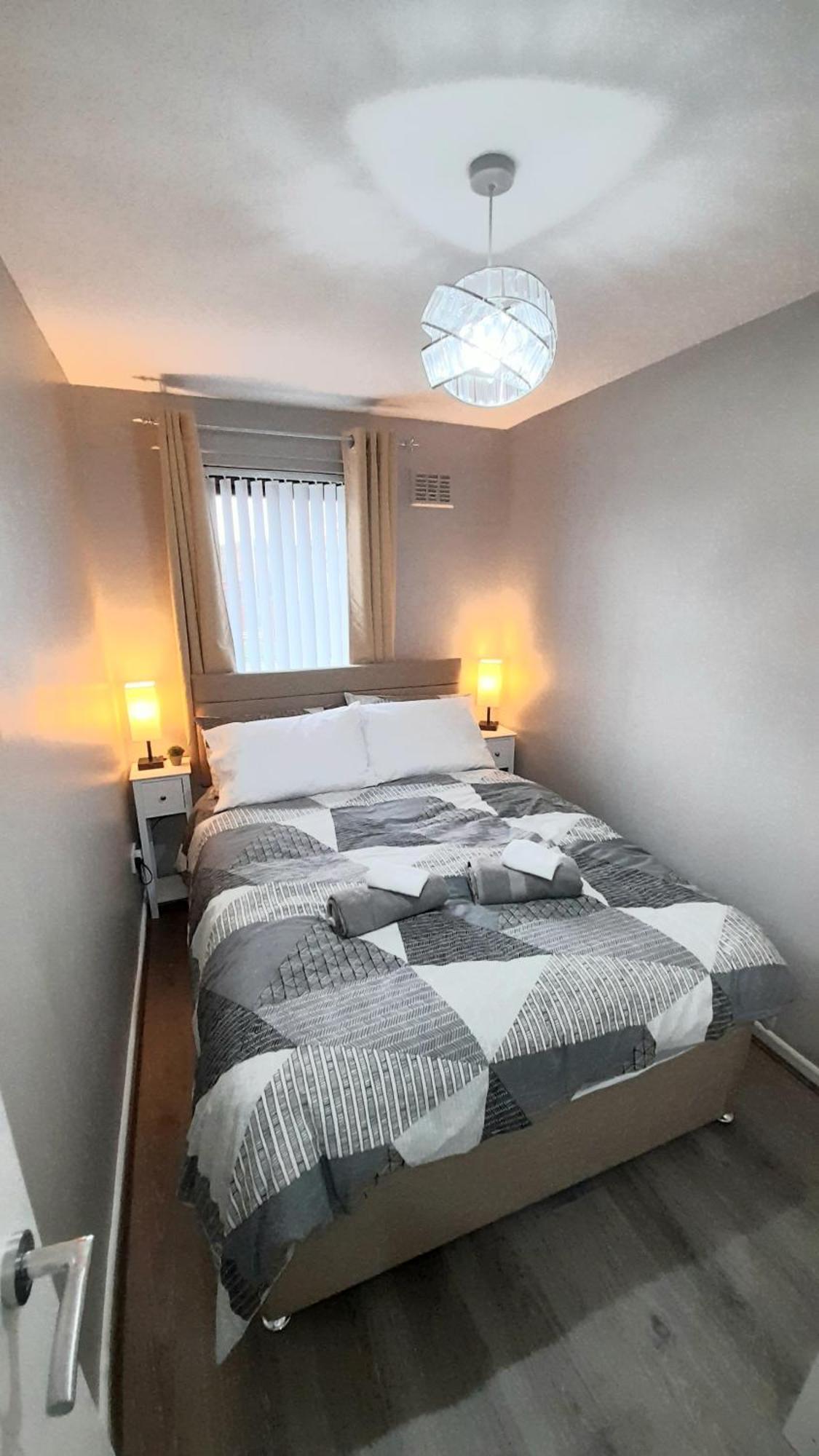 293 Holiday Home- Free On Site Parking Belfast Eksteriør billede